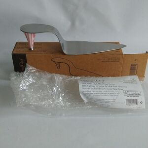Pampered Chef Pink Zebra High Heel Cake Server 1171